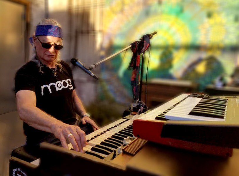 Tucson Musician Spotlight: Mark Holladay 10 d0d87150 7565 44be 8b90 fc0e6ab33c6e