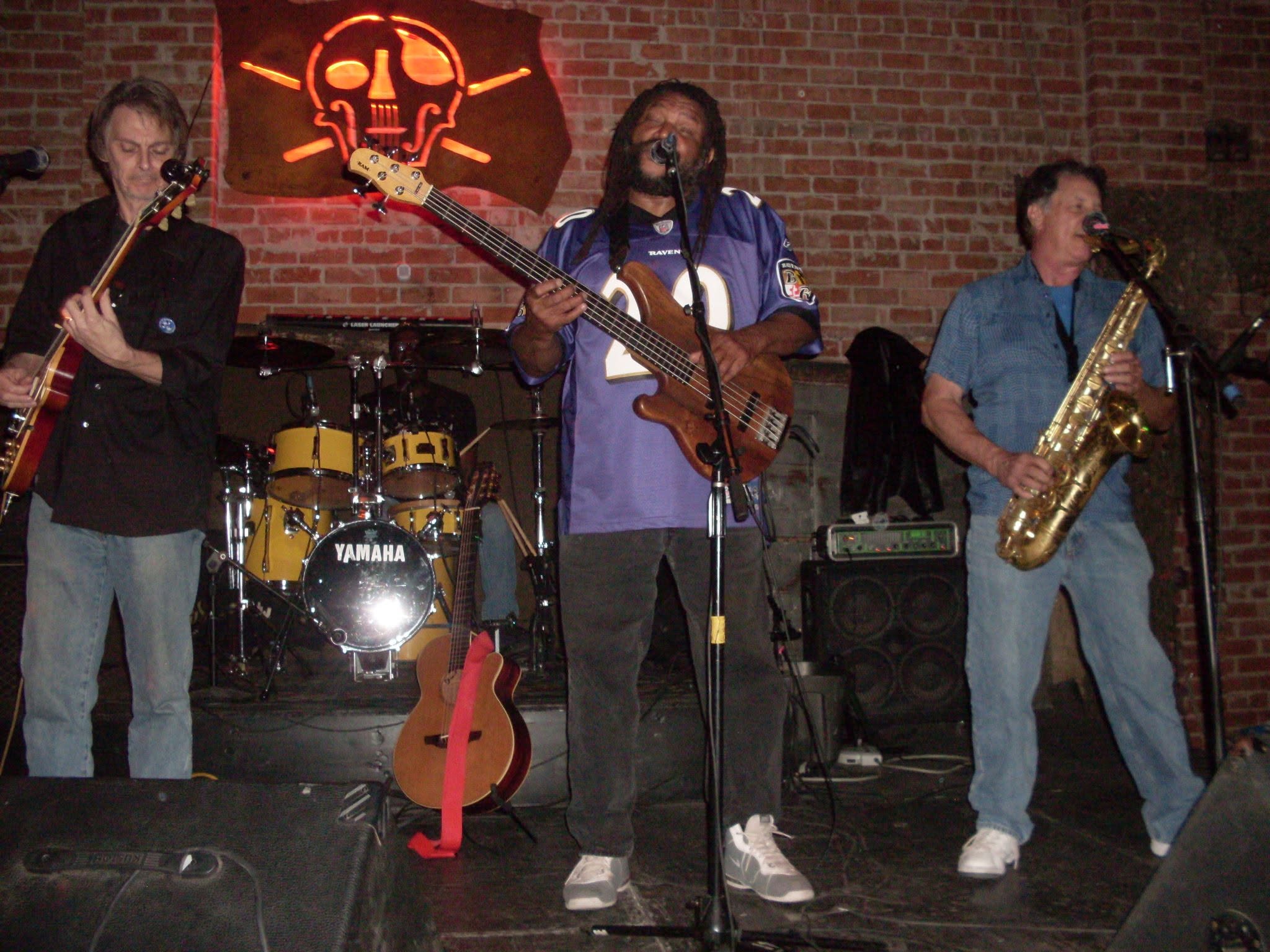 amochip dabney 2012 sandy midguard